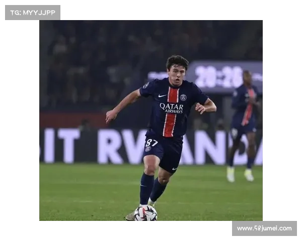 巴黎圣日耳曼品牌战略的成功与挑战:荣耀背后的机遇与风险分析