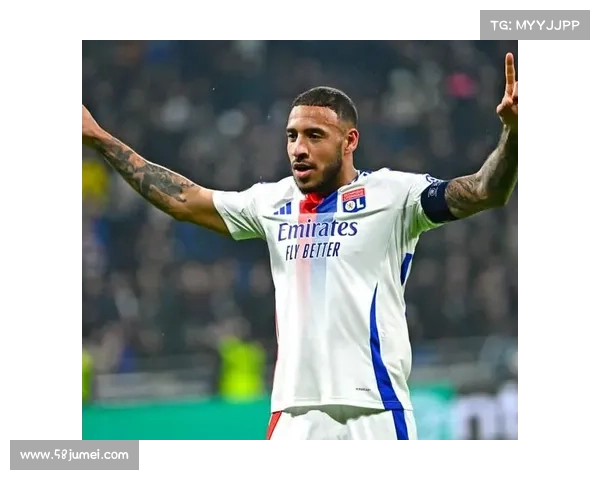 托利索为何成为里昂队长的重要人物及其影响力分析